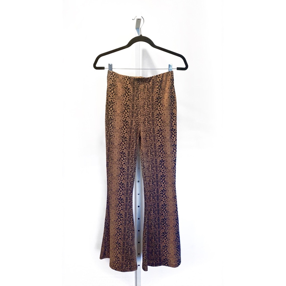 Stretchy Animal Print Flare Leggings